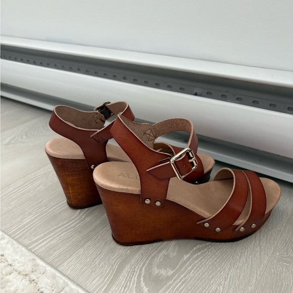Aldo Genuine Leather Wedge Sandals - Picture 4 of 6
